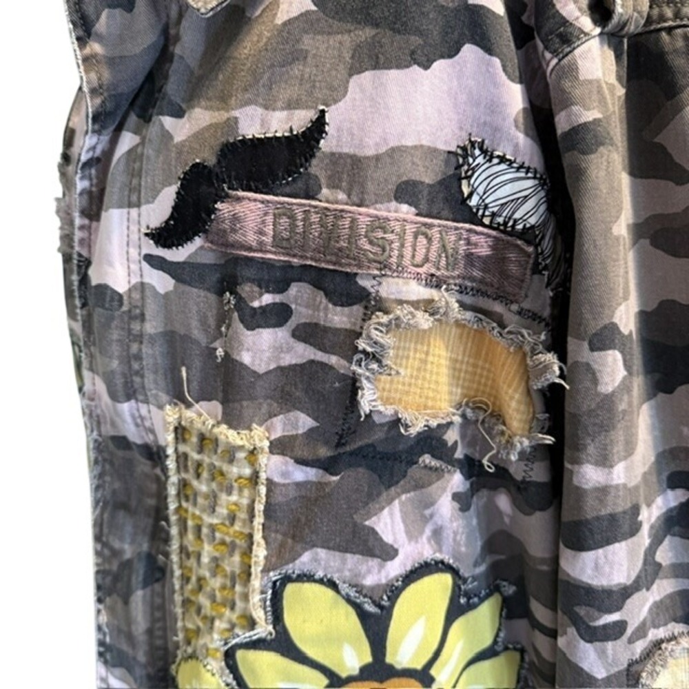 Custom Upcycled Camo Utility Jacket Floral Heart Patch Mustache Distressed L - Picture 6 of 11